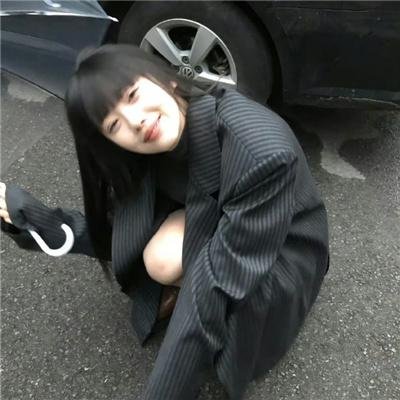 圆月迷离花